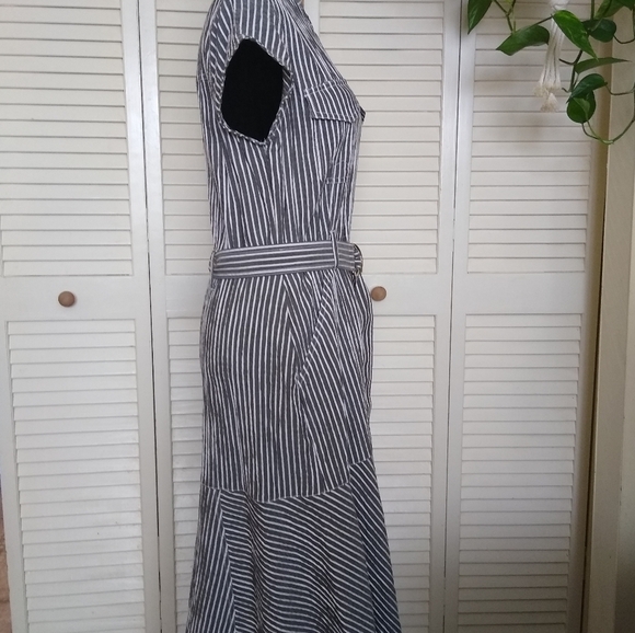 NWT White House Black Market Striped Belted Dress Size 10 Grey & White Striped - Picture 4 of 13